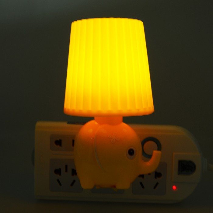 Keliya LED energy-saving small night light the baby elephant Y606 yellow