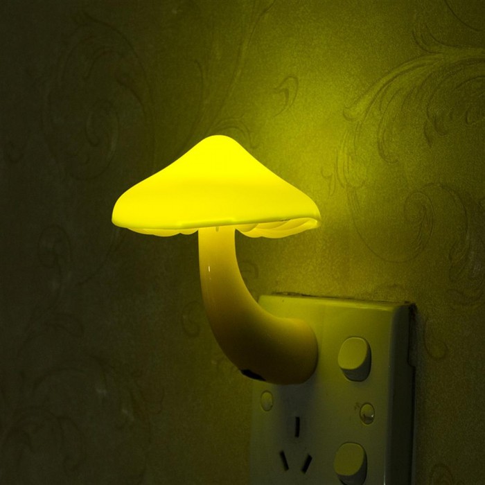 Led night light insect mushroom lamp plug-in energy-saving light control night light wholesale 0.146 insect European standard yellow (cover yellow) (foreign trade)